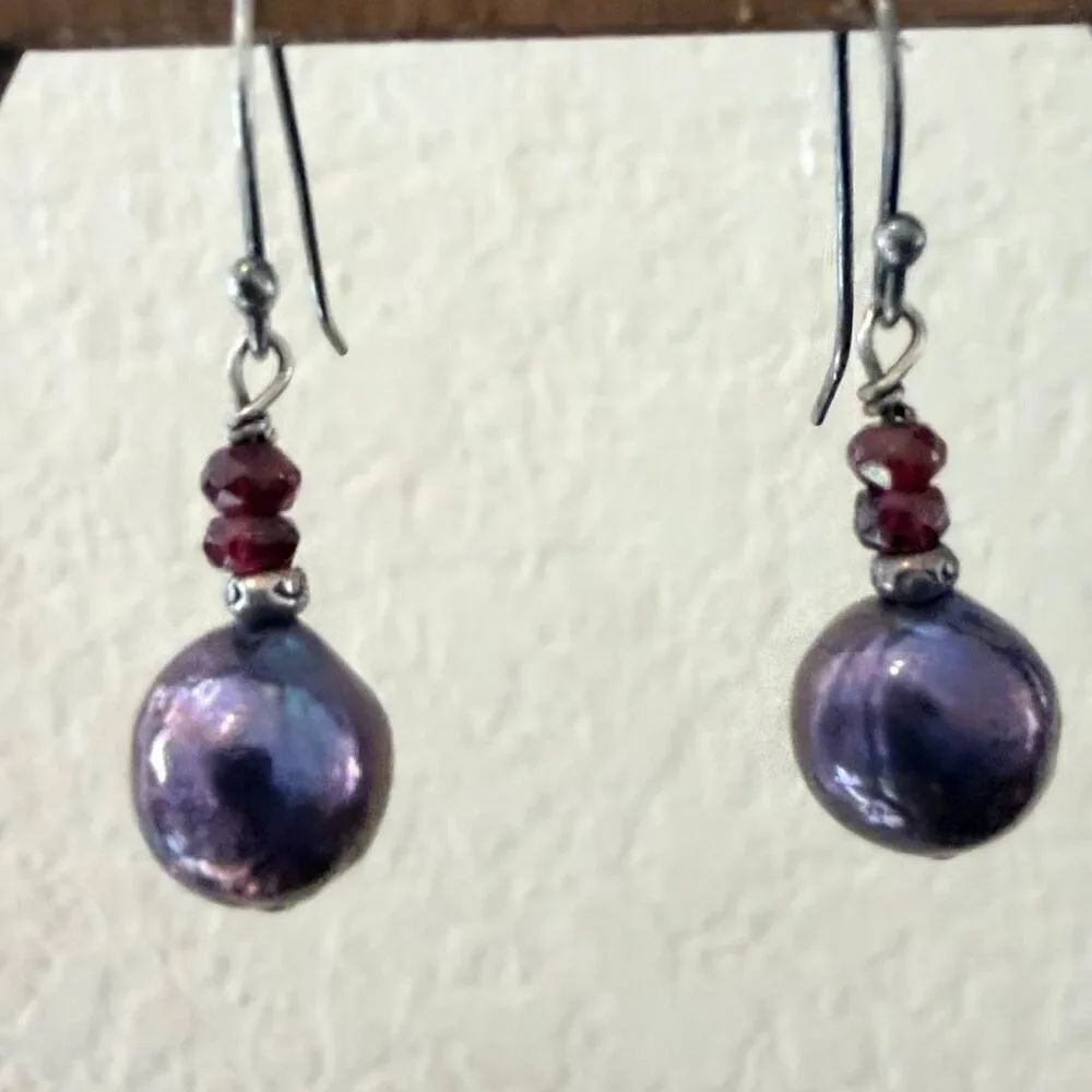 Sterling Silver Peacock Pearl & Garnet Earrings